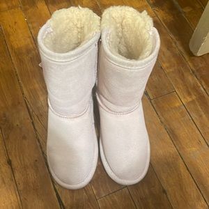 Bear paw snow boots